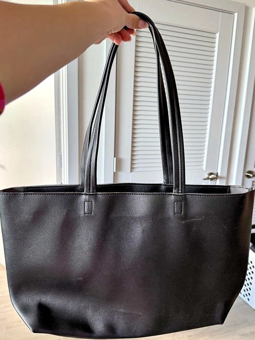 Faux-Leather Tote Black